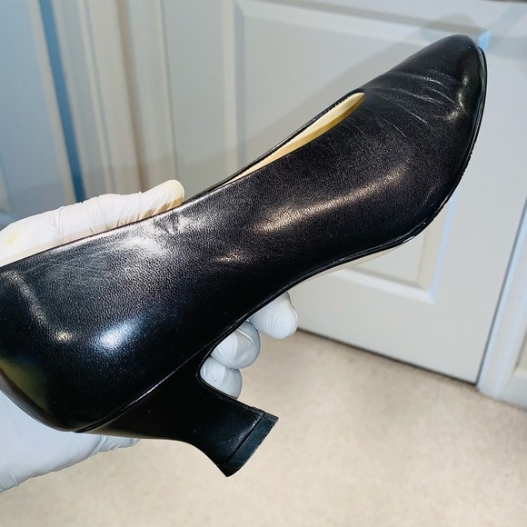 Nine West Black Leather Pumps. - Picture 11 of 15